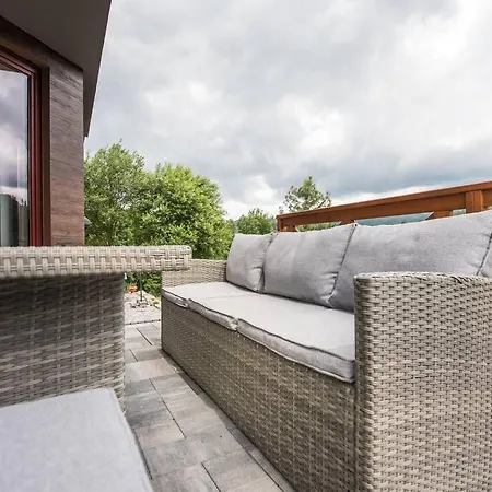 Dom wakacyjny Brenna-dom Z Basenem, Sauna I Jacuzzi